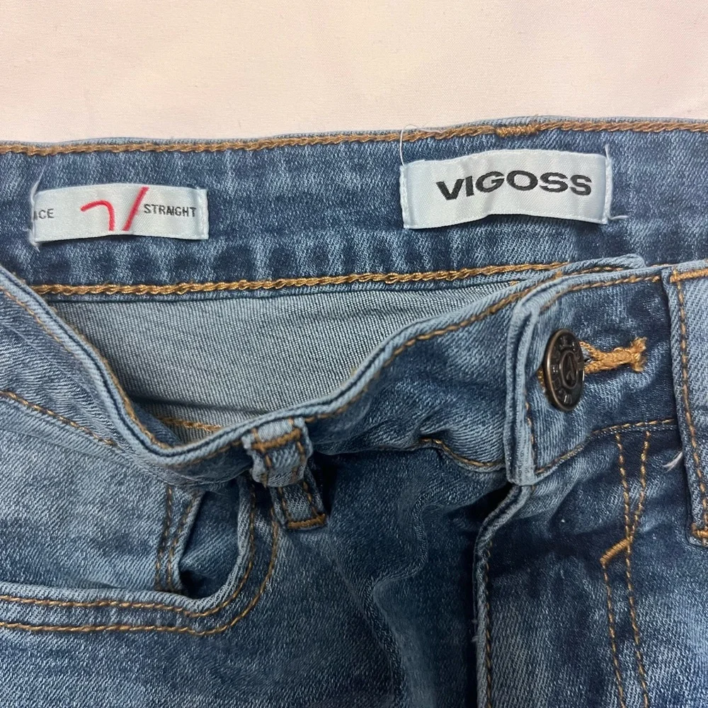 Vigoss distressed straight leg jeans